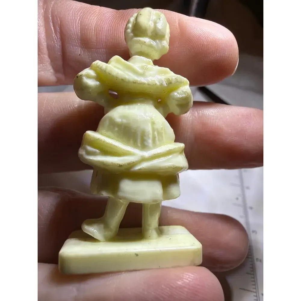 Vintage Irish Girl Plastic Figurine Van Brode Souvenir Statue 2.75